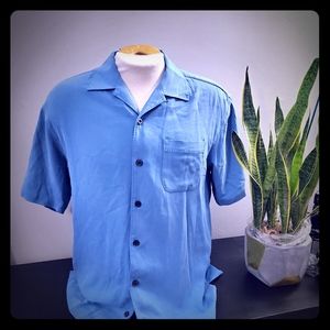 Tommy Bahama blue shirt. Size: S. 100% silk
